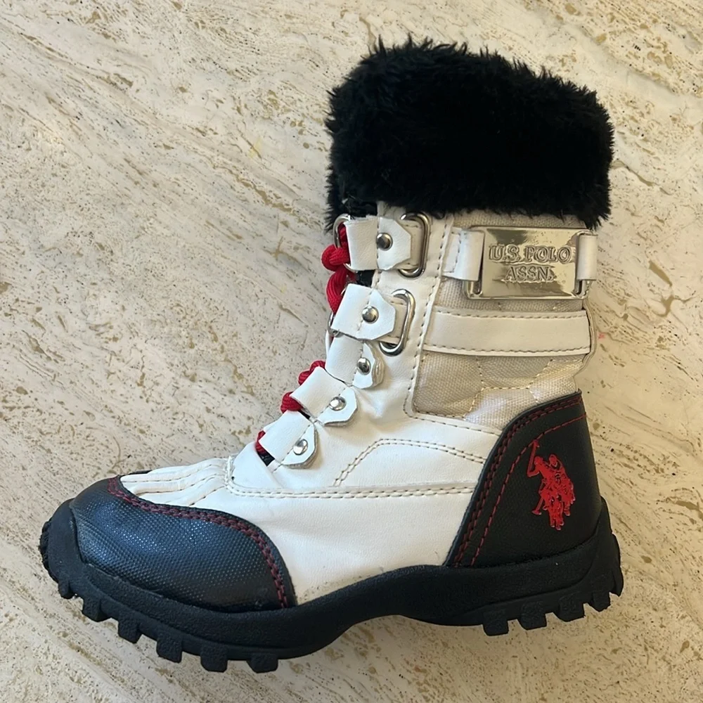 U.S. POLO ASSN. snow boots little kid size 11